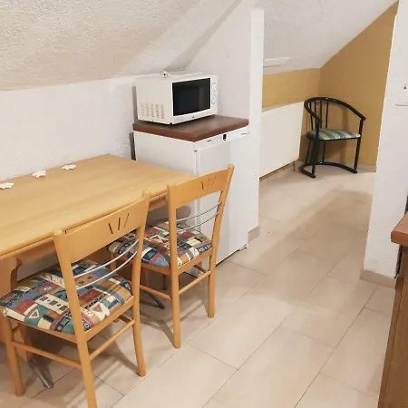 Affittacamere Gastehaus Am Nussbaum *