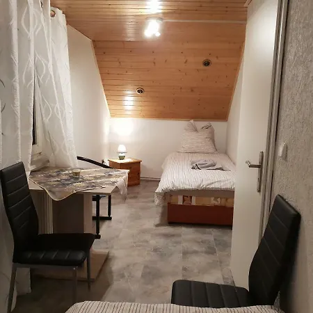 Affittacamere Gastehaus Am Nussbaum Büdingen